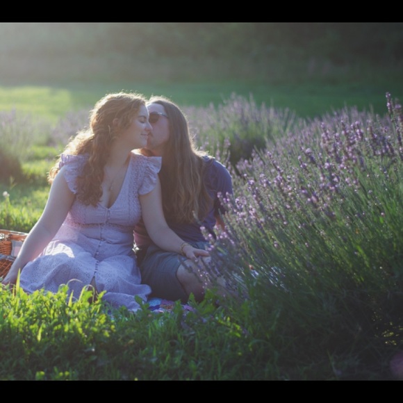 Meet your Posher, Meredith - Picture 13 of 16